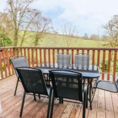 3 Bedroom Lodge With Hot Tub On Lovely Quiet Holiday Park In Cornwall Gunnislake Bagian luar foto