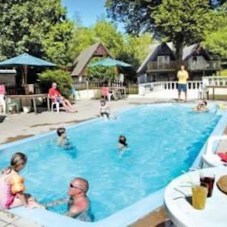 3 Bedroom Lodge With Hot Tub On Lovely Quiet Holiday Park In Cornwall Gunnislake Bagian luar foto