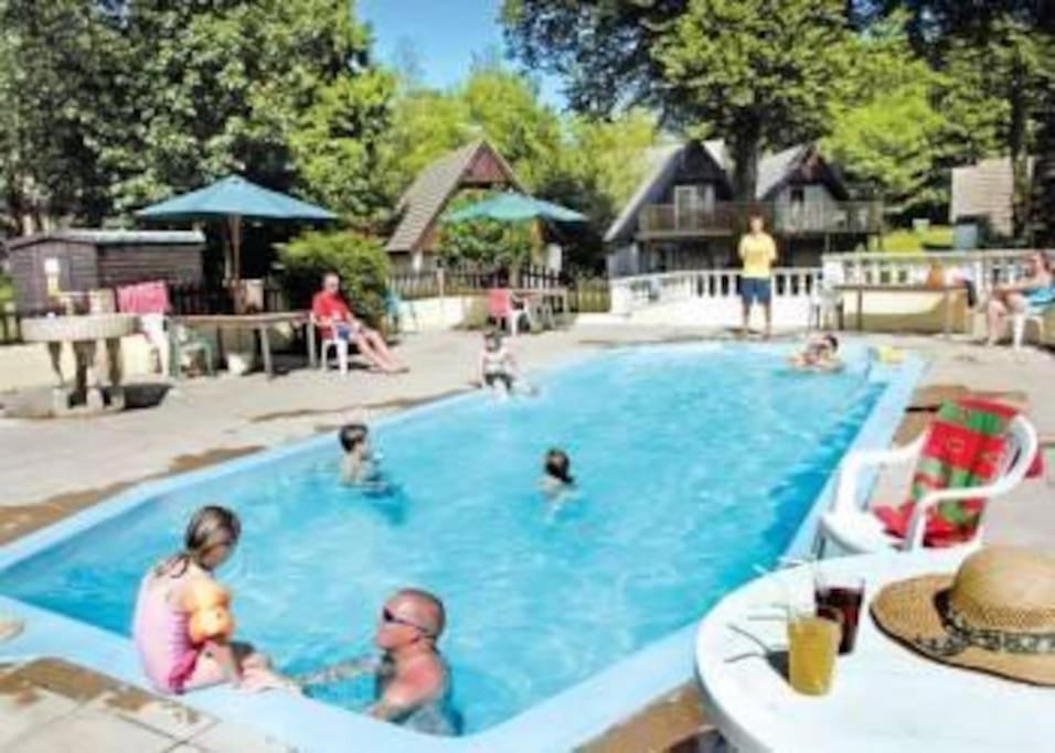 3 Bedroom Lodge With Hot Tub On Lovely Quiet Holiday Park In Cornwall Gunnislake Bagian luar foto