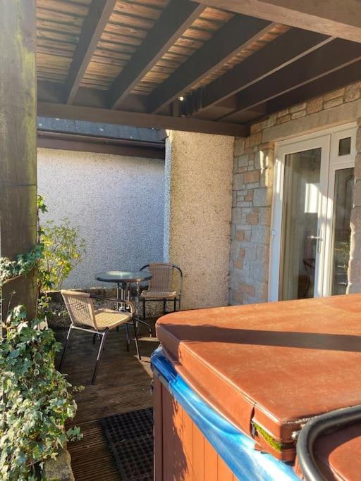 3 Bedroom Lodge With Hot Tub On Lovely Quiet Holiday Park In Cornwall Gunnislake Bagian luar foto